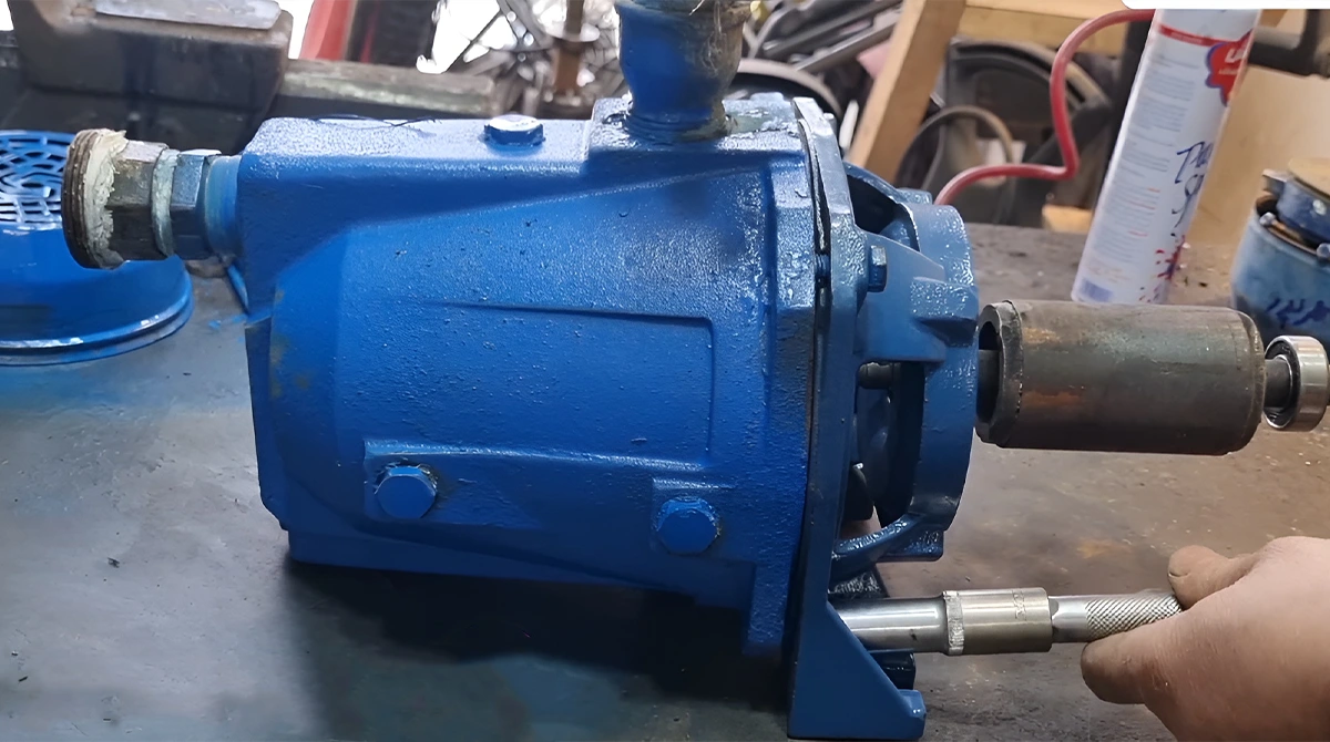 noisy water pump