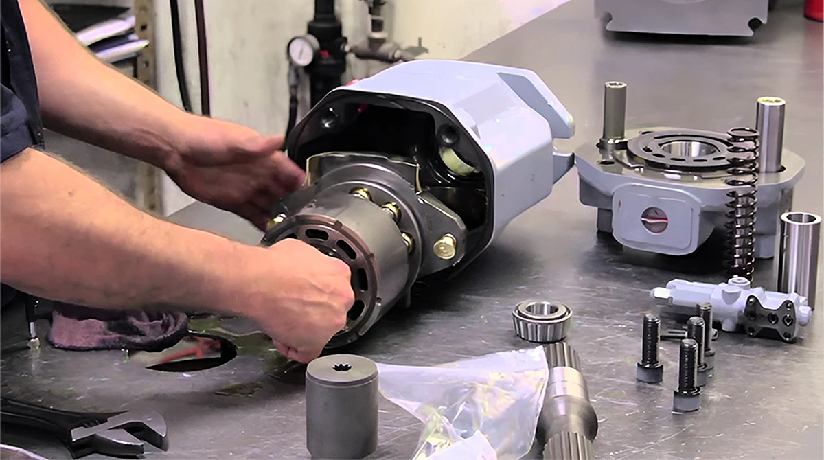 industrial piston pump maintenance1