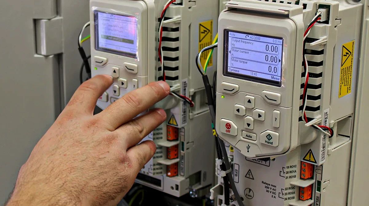 راهنمای جامع و کاربردی نحوه انتخاب اینورتر یا درایو کنترل دور موتور AC 4 ac motor vfd inverter guide2